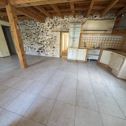  Annonces BAGNOLS : Immeuble | BAGNOLS-SUR-CEZE (30200) | 241 m2 | 234 300 € 