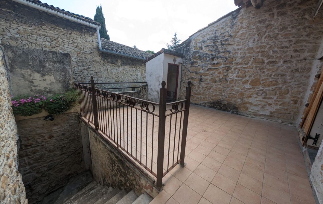 Annonces BAGNOLS : Immeuble | BAGNOLS-SUR-CEZE (30200) | 241 m2 | 234 300 € 