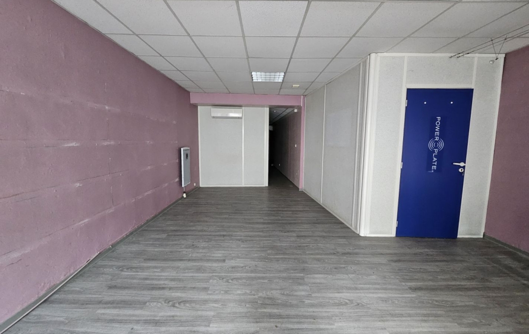 Annonces BAGNOLS : Office | BAGNOLS-SUR-CEZE (30200) | 51 m2 | 75 000 € 