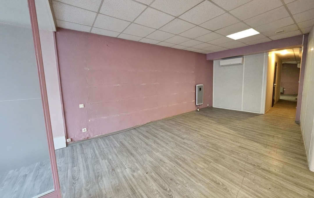 Annonces BAGNOLS : Office | BAGNOLS-SUR-CEZE (30200) | 51 m2 | 75 000 € 